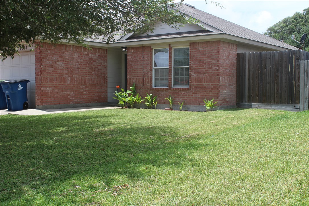 1014 Sacramento Dr Property Photo 3