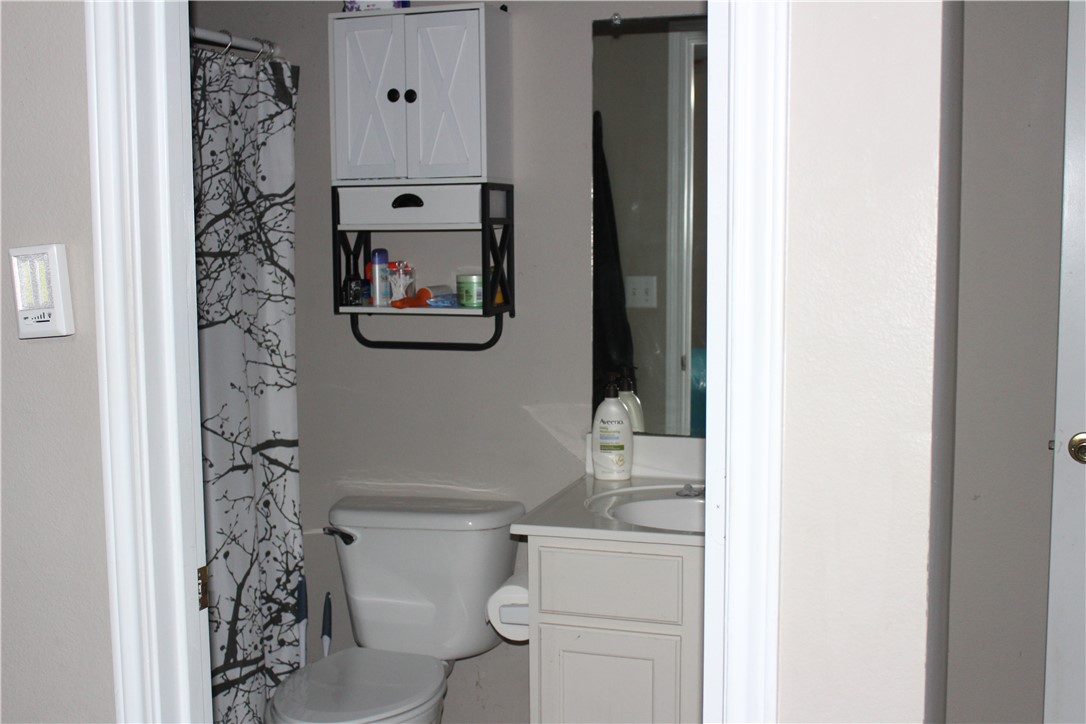 1014 Sacramento Dr Property Photo 13
