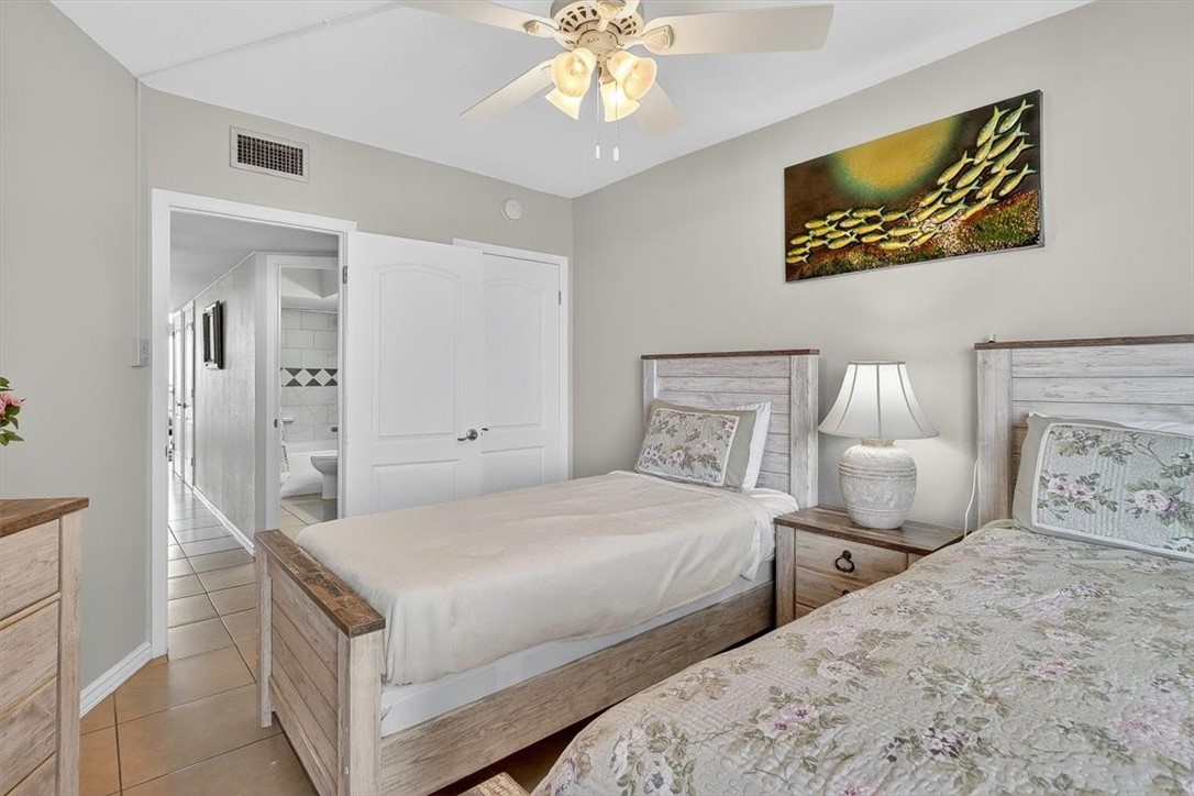 6649 Seacomber Dr 509 Property Photo 19