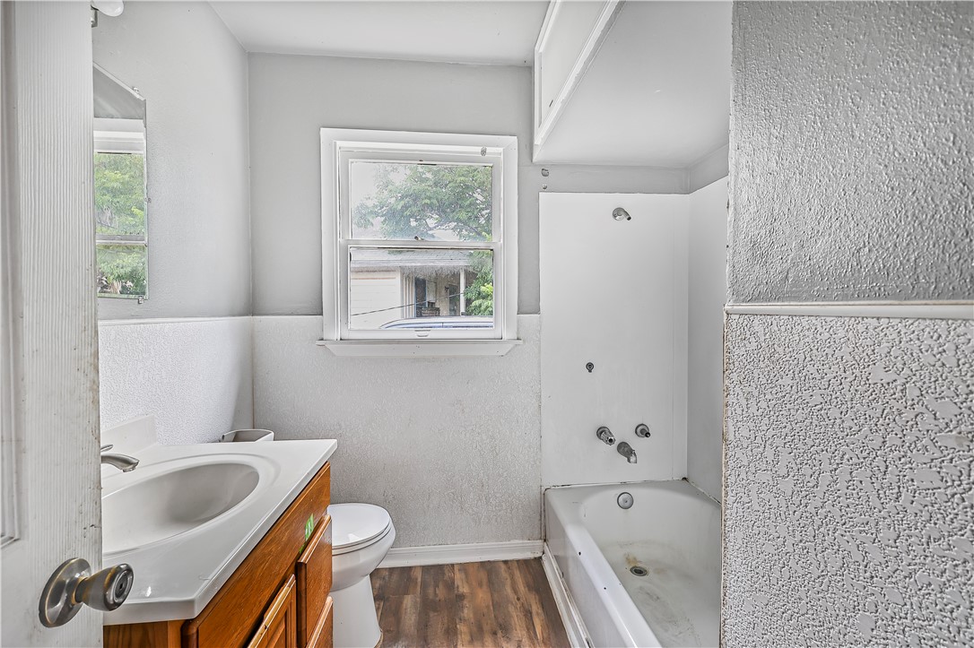3585 S Naylor Property Photo 1