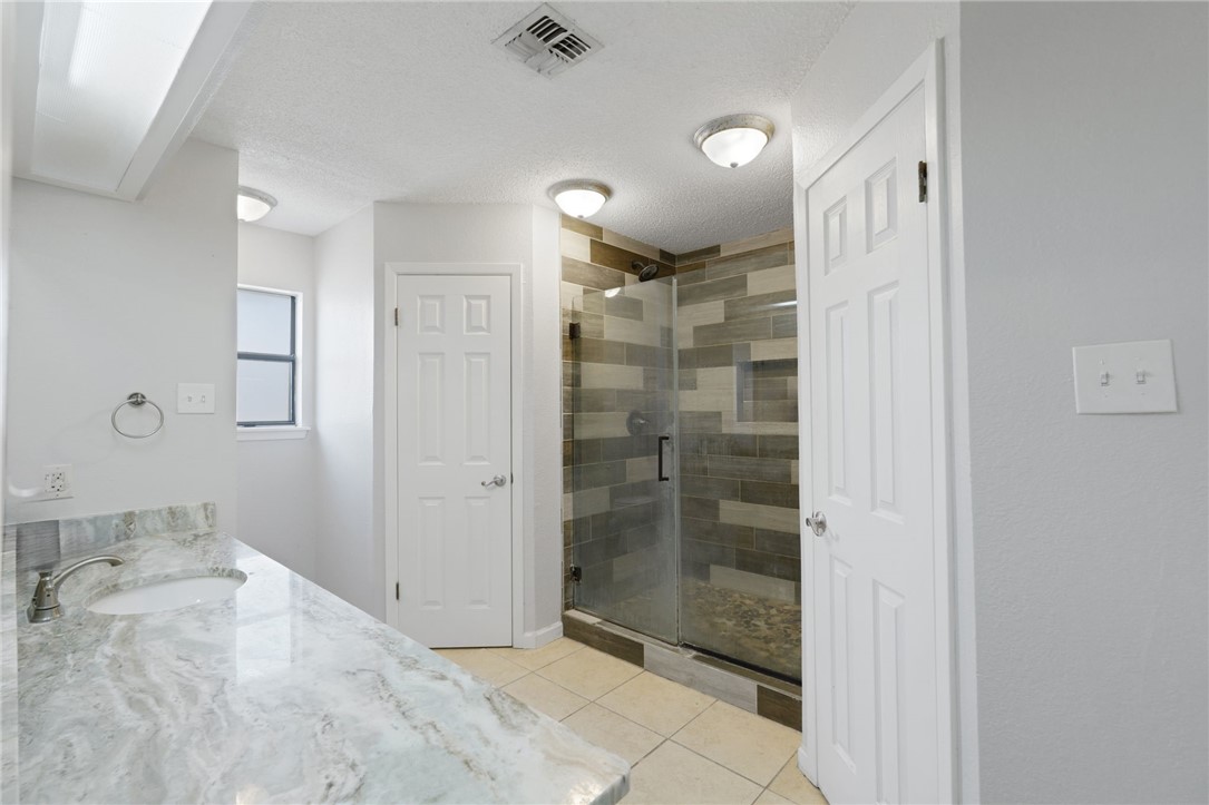 1809 Live Oak Dr Property Photo 15