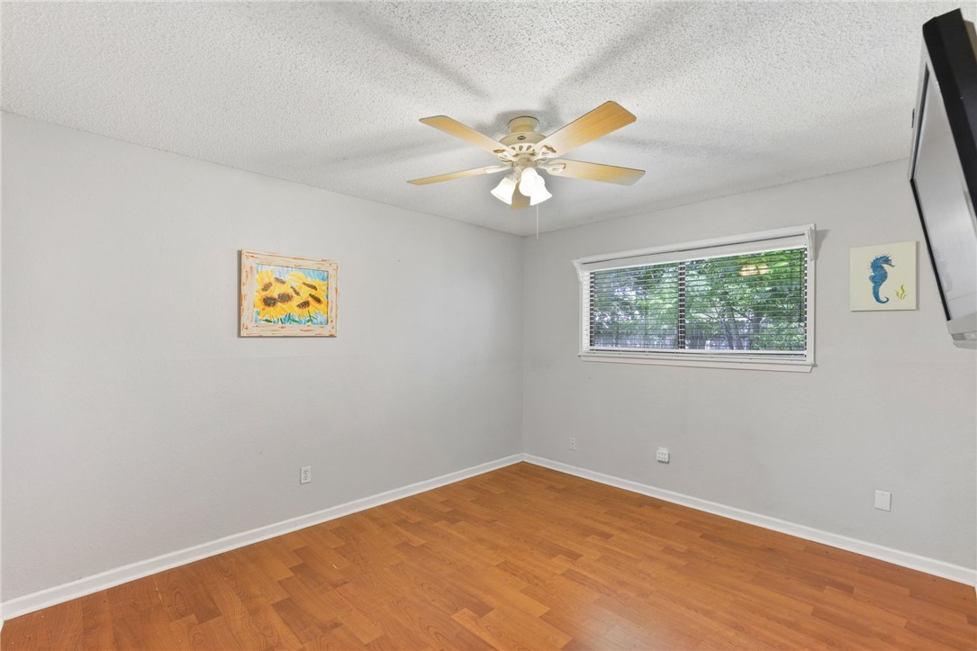 1809 Live Oak Dr Property Photo 18