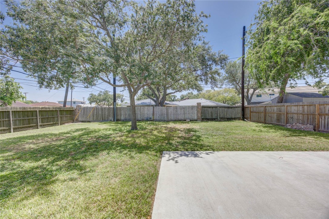 3729 Fort Worth St Property Photo 4
