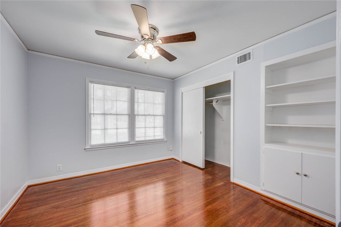 3729 Fort Worth St Property Photo 9