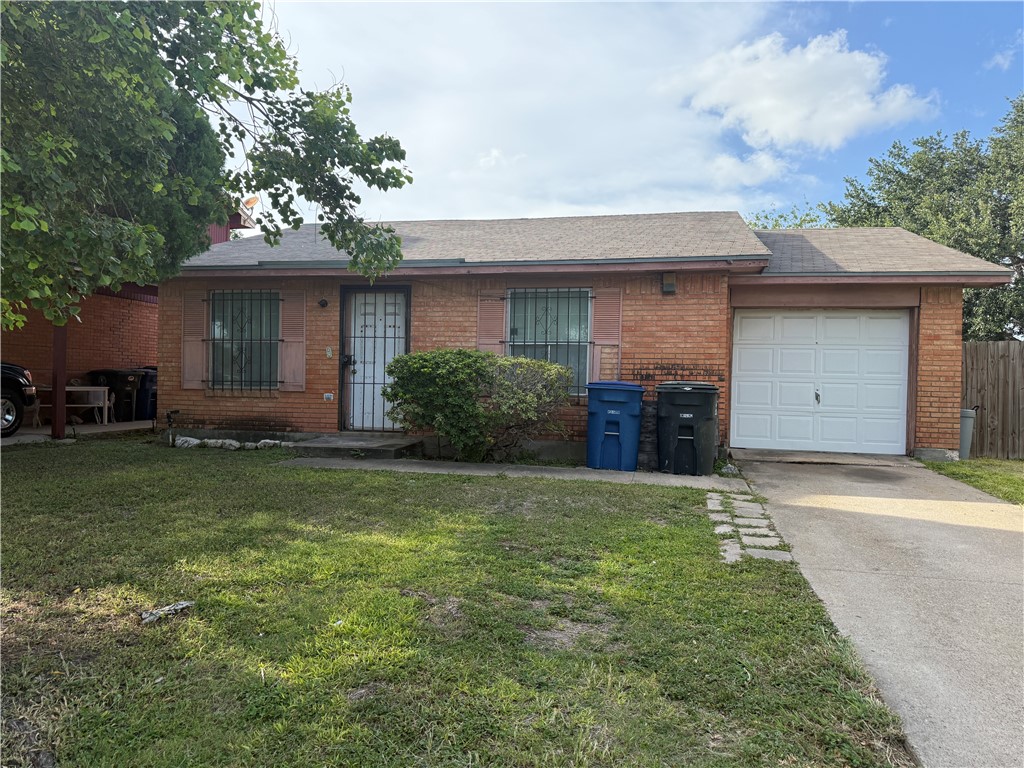 1038 Golden Gate Property Photo 15