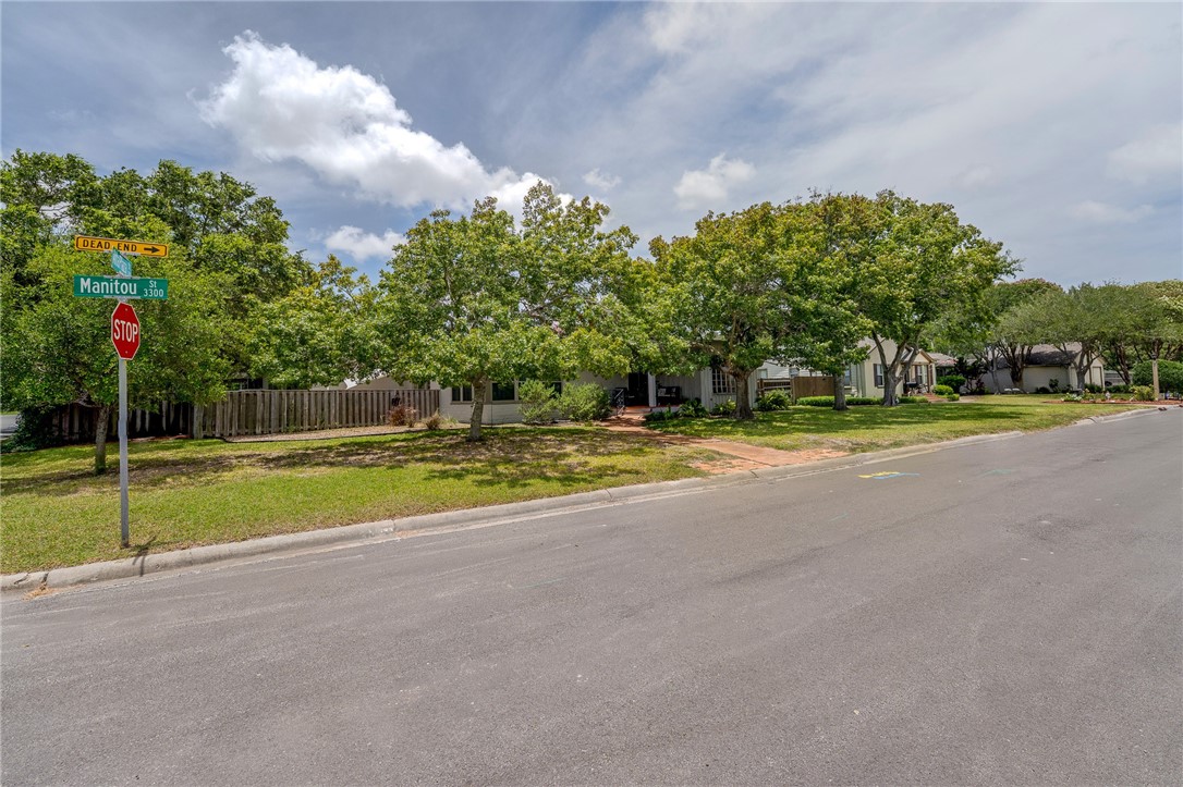 3313 Manitou St Property Photo 3