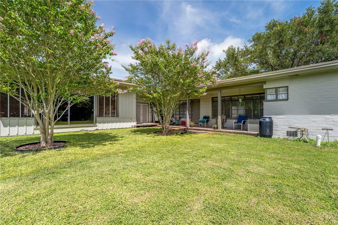 3313 Manitou St Property Photo 30