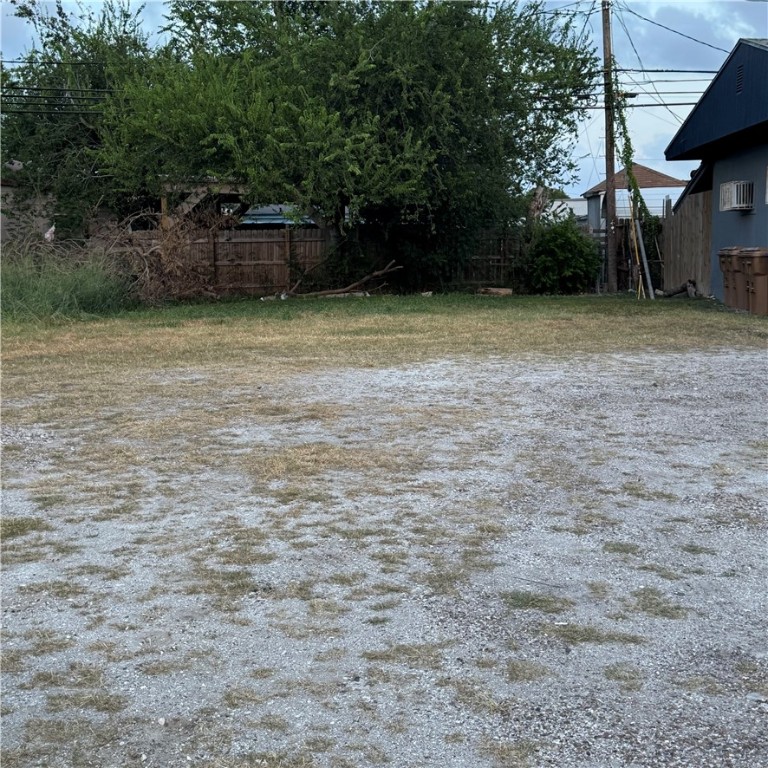 462126 Property Photo 1