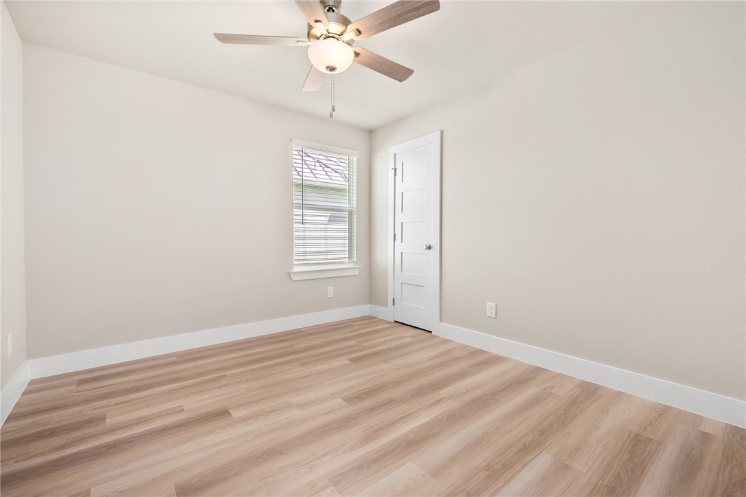 1013 Las Palmas Dr Property Photo 12