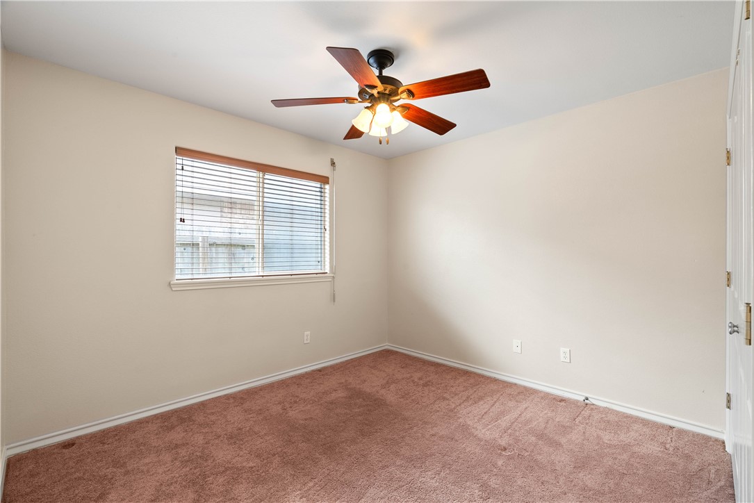 6809 Blue Skyway Dr Property Photo 10