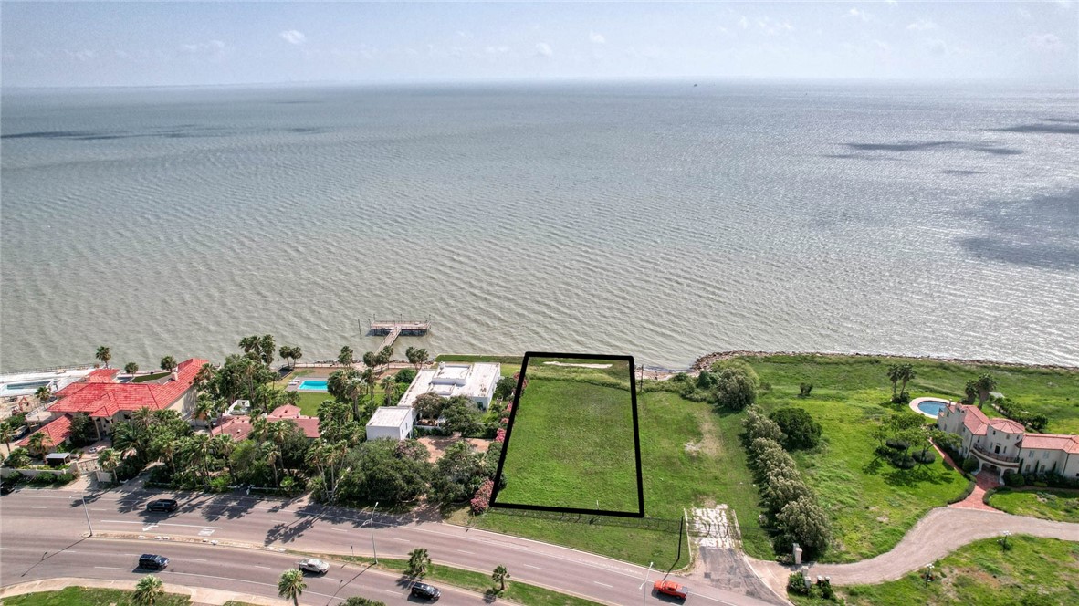 3278 Ocean Dr Property Photo