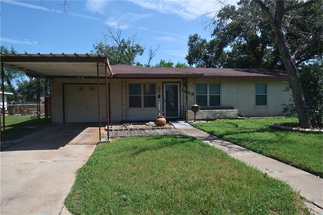 1003 Anderson Dr Property Photo 2