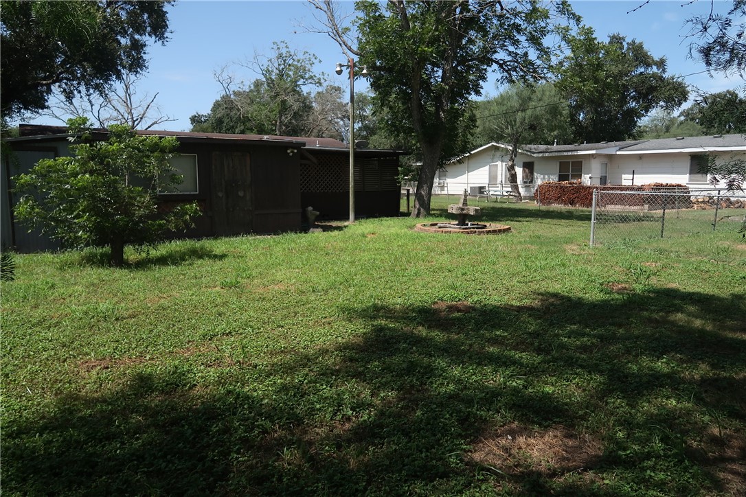 1003 Anderson Dr Property Photo 17