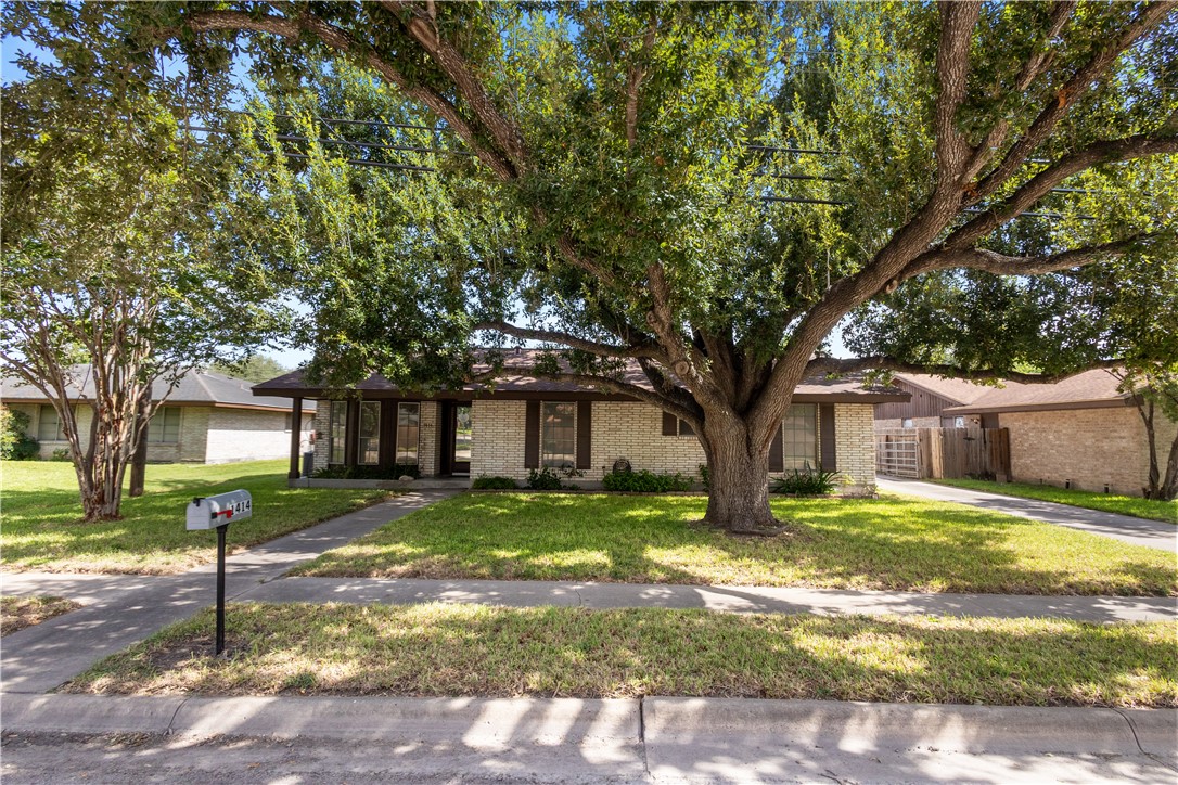 1414 E Ailsie Ave Property Photo 2