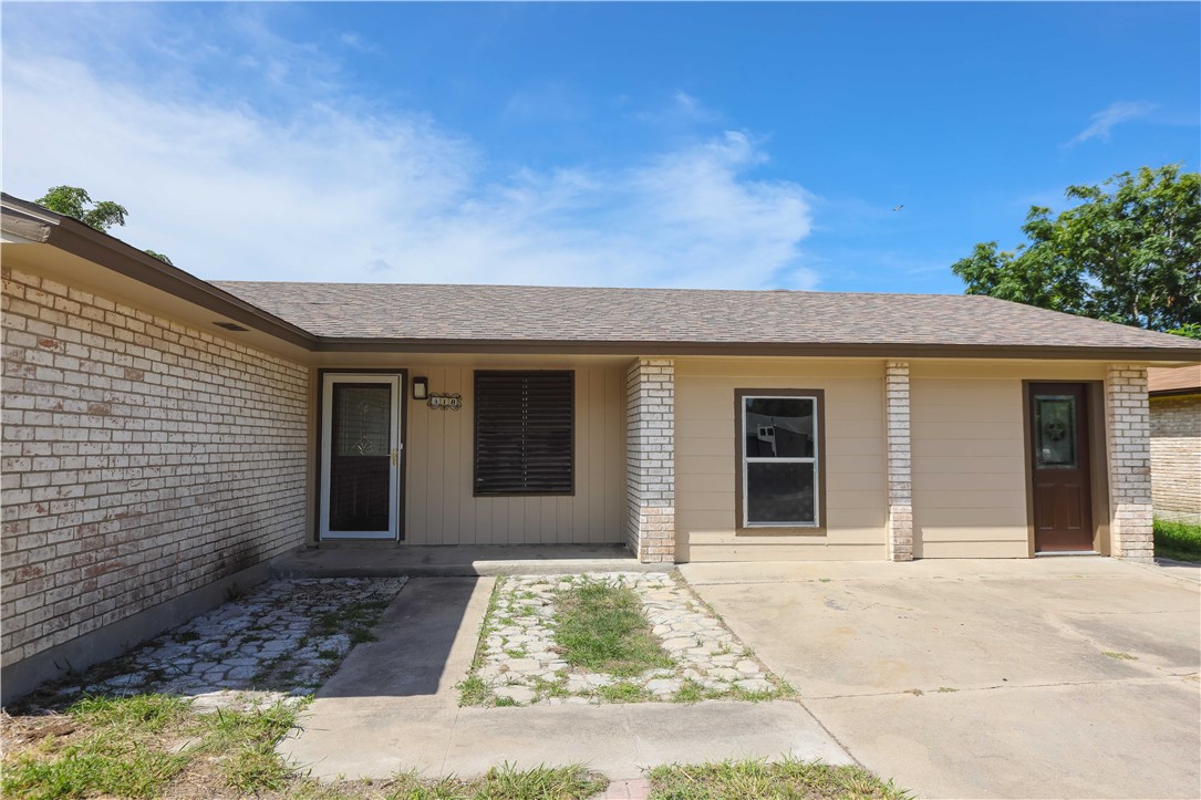 418 Polaris Pl Property Photo 2