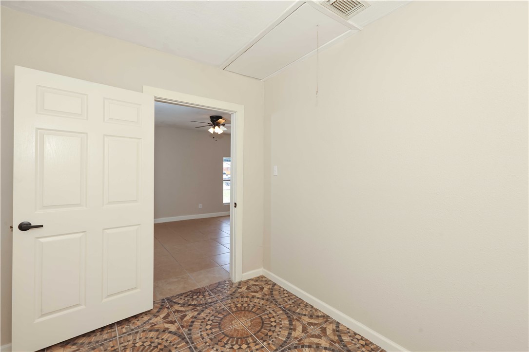 418 Polaris Pl Property Photo 20