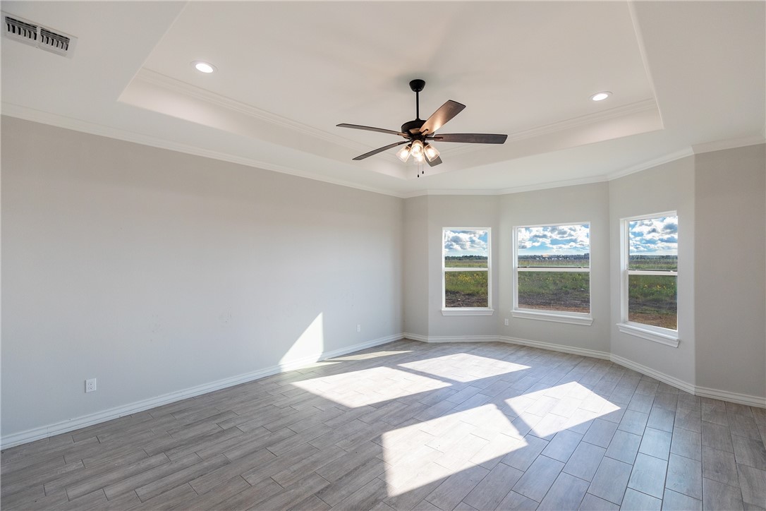 102 Moon Stone Property Photo 9