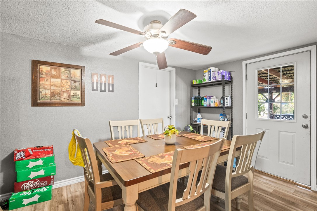 1011 Kleberg St Property Photo 9