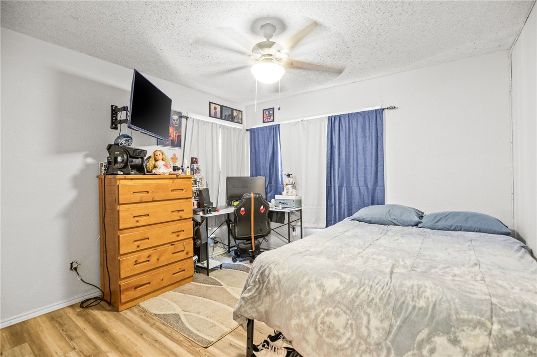 1011 Kleberg St Property Photo 14