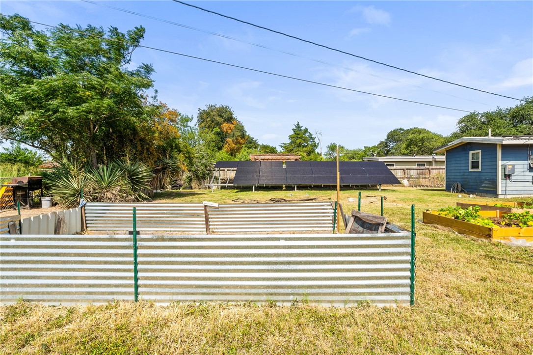 1011 Kleberg St Property Photo 20