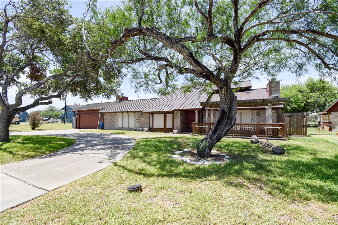 4330 Five Points Road Property Photo 2