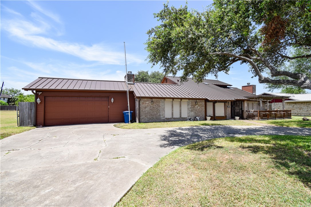 4330 Five Points Road Property Photo 3