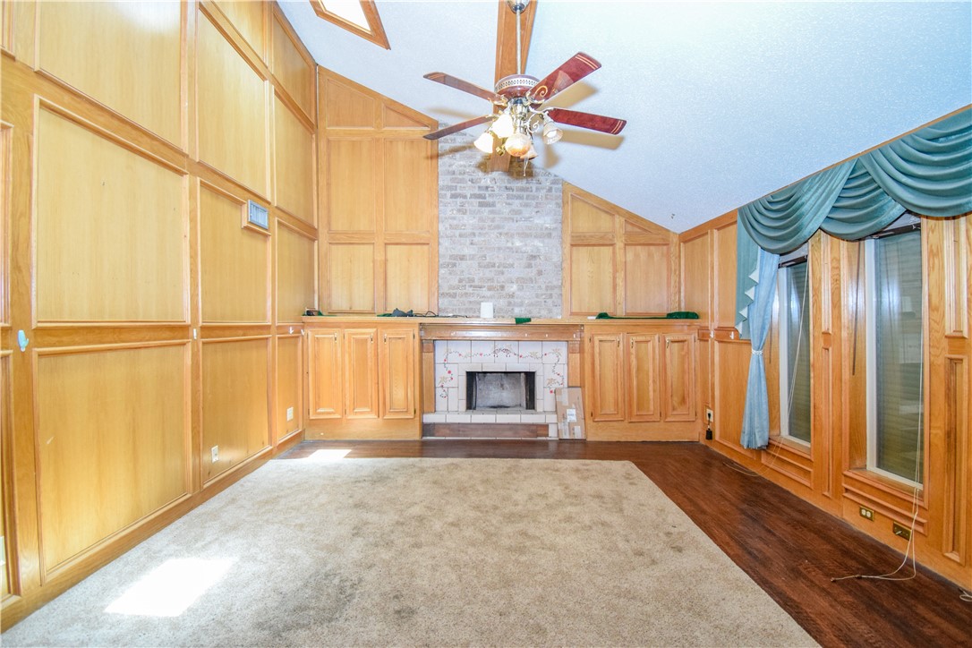 4330 Five Points Road Property Photo 4