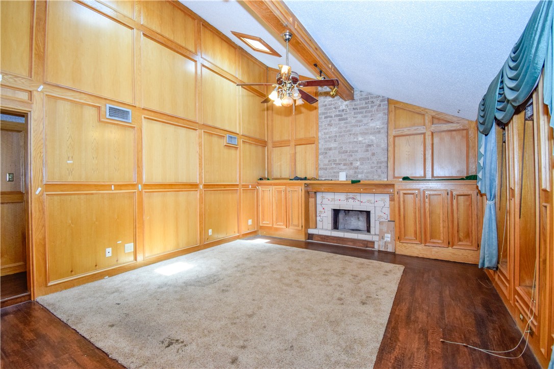 4330 Five Points Road Property Photo 5