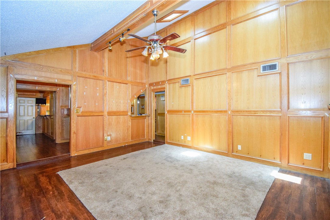 4330 Five Points Road Property Photo 6