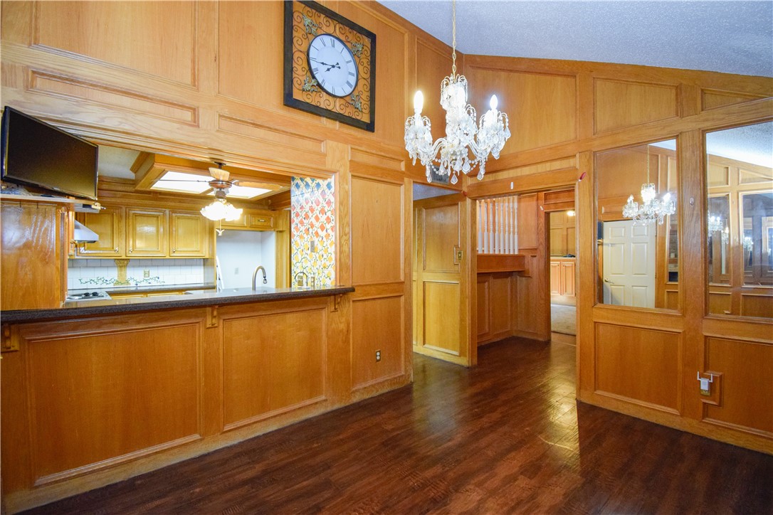 4330 Five Points Road Property Photo 11