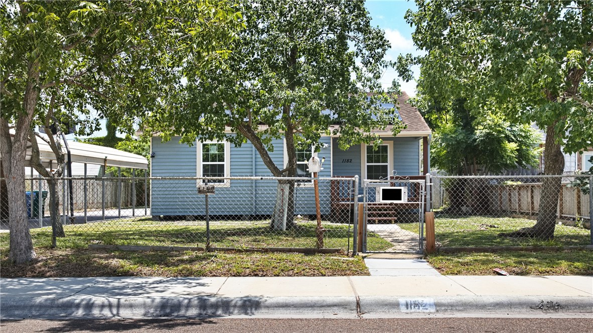 1182 Florida Ave Property Photo 1