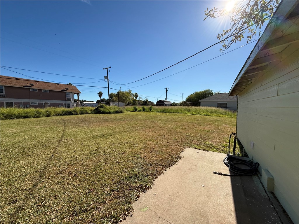 545 N Rife St Property Photo 24