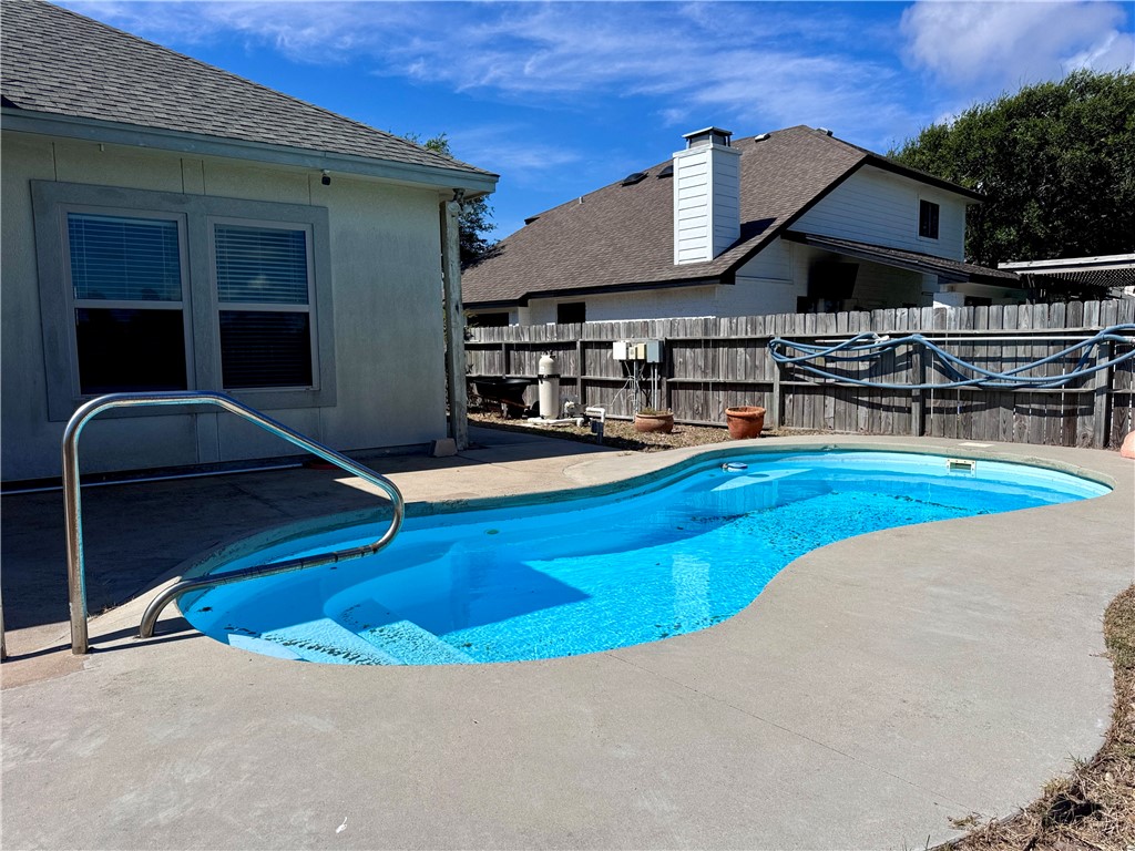 13942 Windjammer Dr Property Photo 32