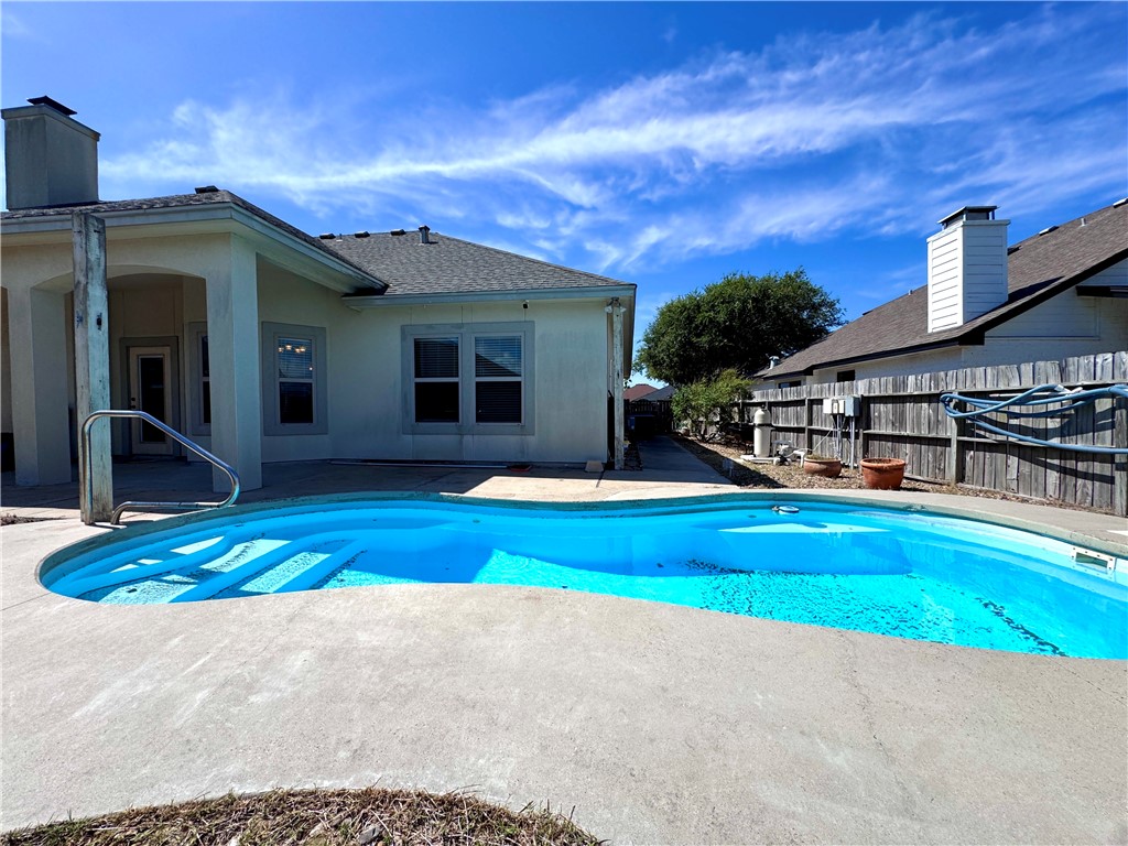 13942 Windjammer Dr Property Photo 33