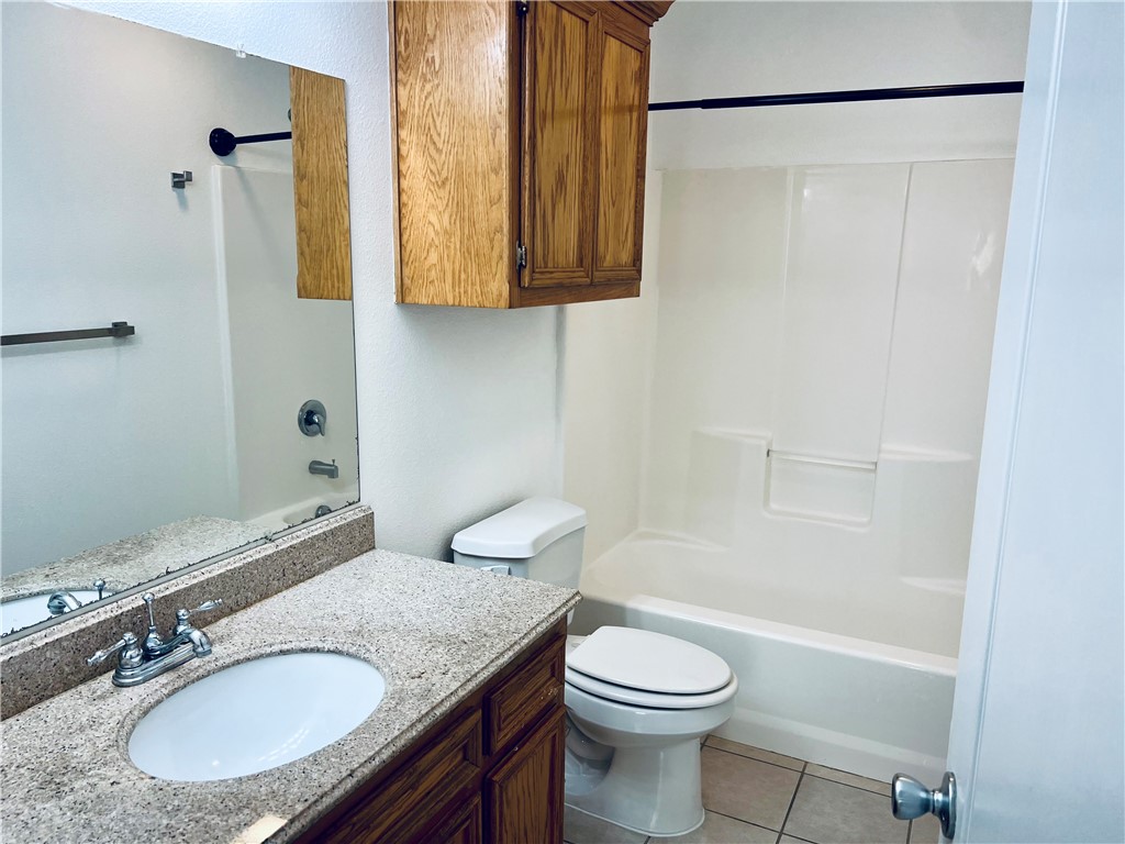 14006 Ambrosia St A Property Photo 12