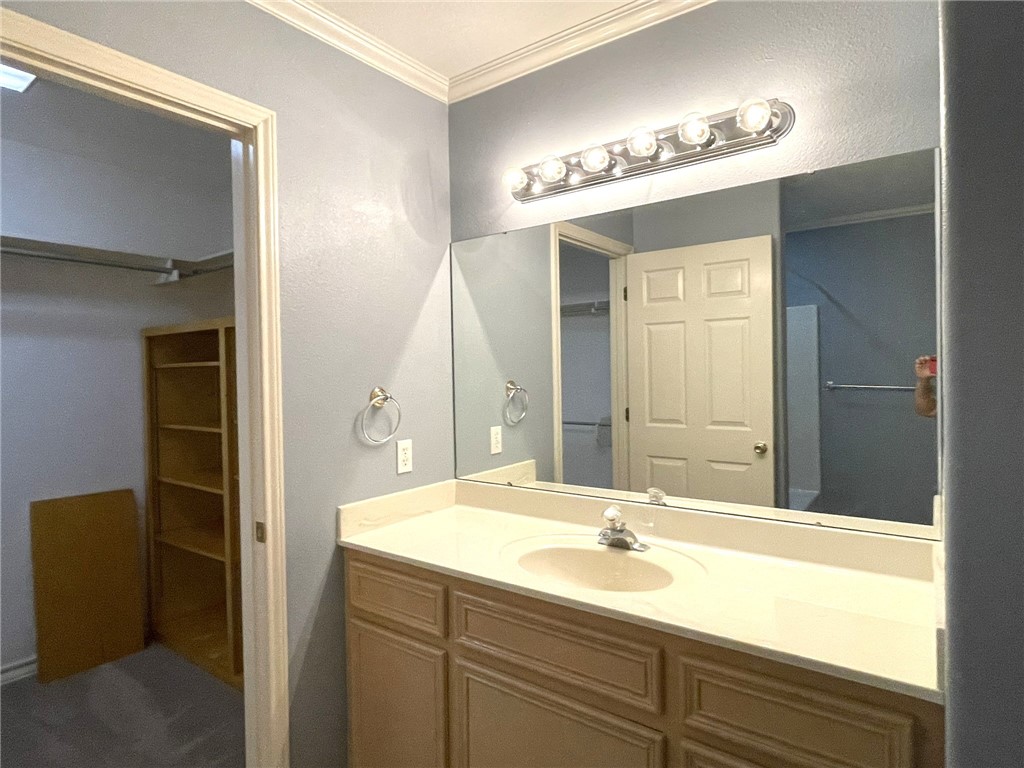 423 S 12th St Property Photo 28