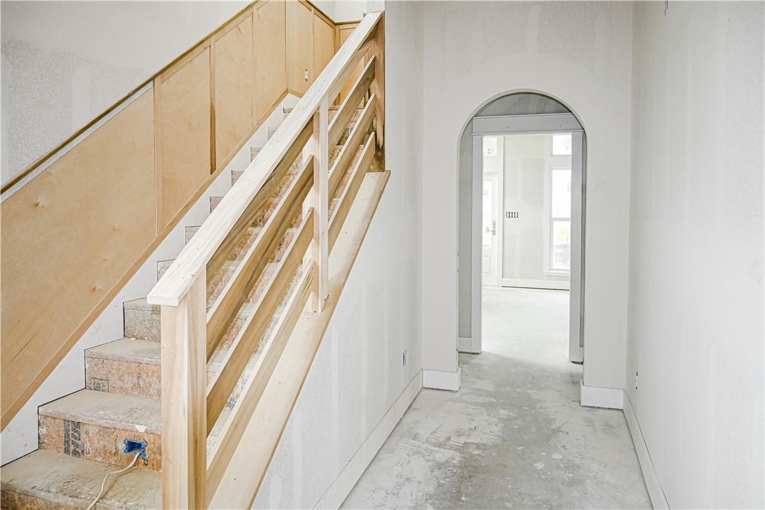 404 Horse Tail Property Photo 5