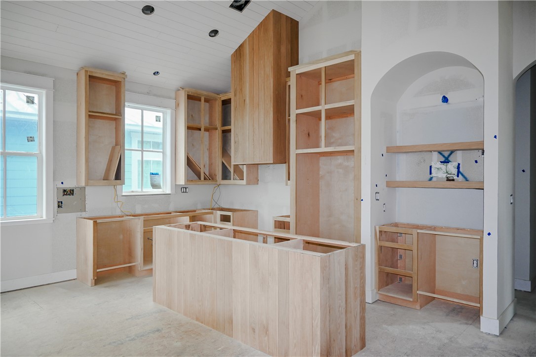 404 Horse Tail Property Photo 8