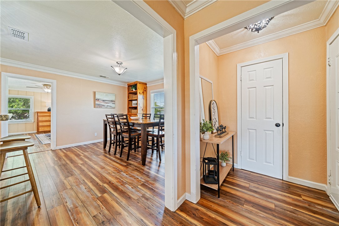 345 Doddridge St Property Photo 7