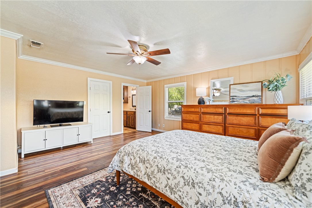 345 Doddridge St Property Photo 19