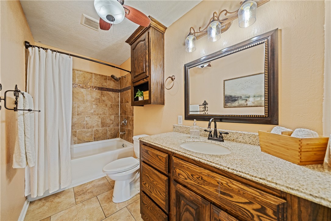 345 Doddridge St Property Photo 20