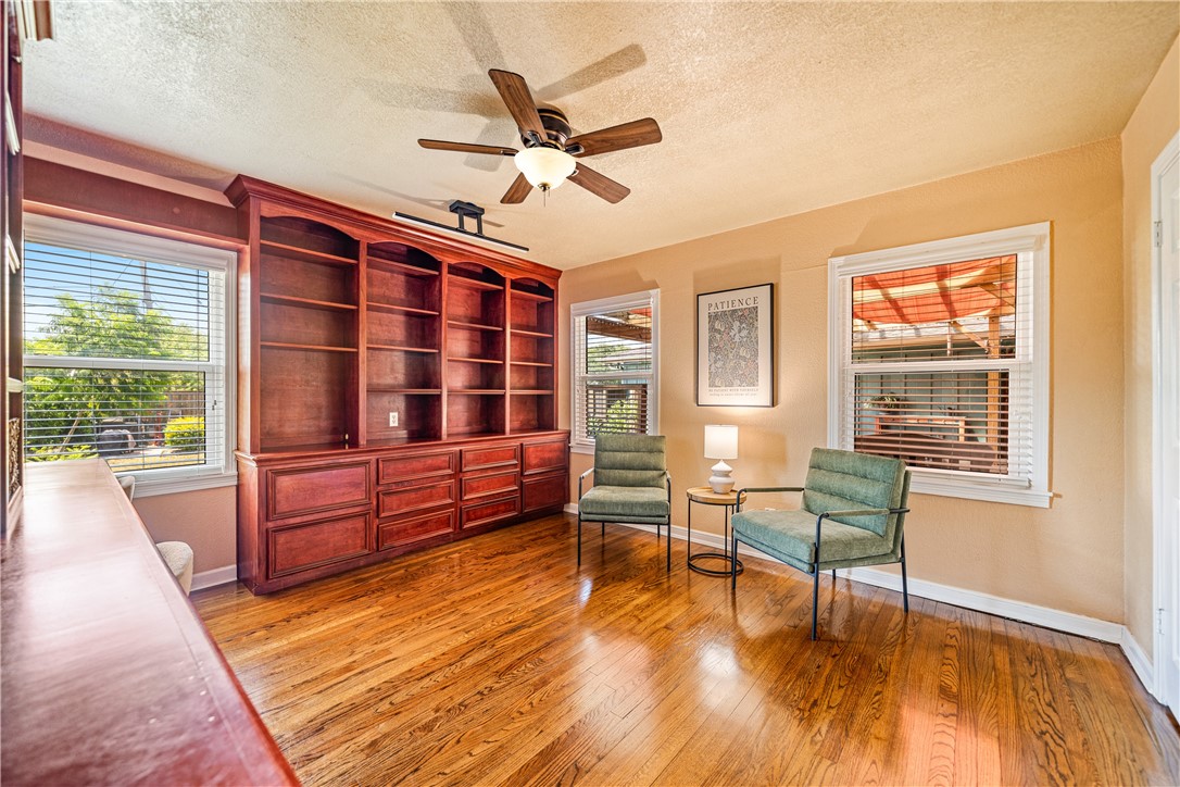 345 Doddridge St Property Photo 30