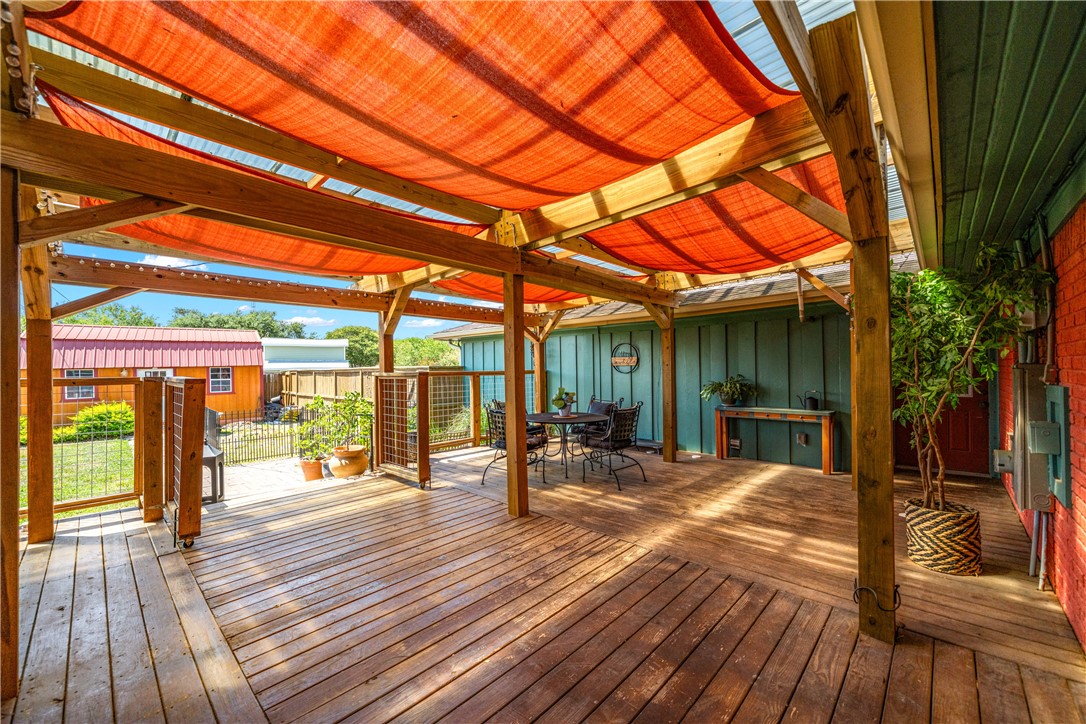 345 Doddridge St Property Photo 35