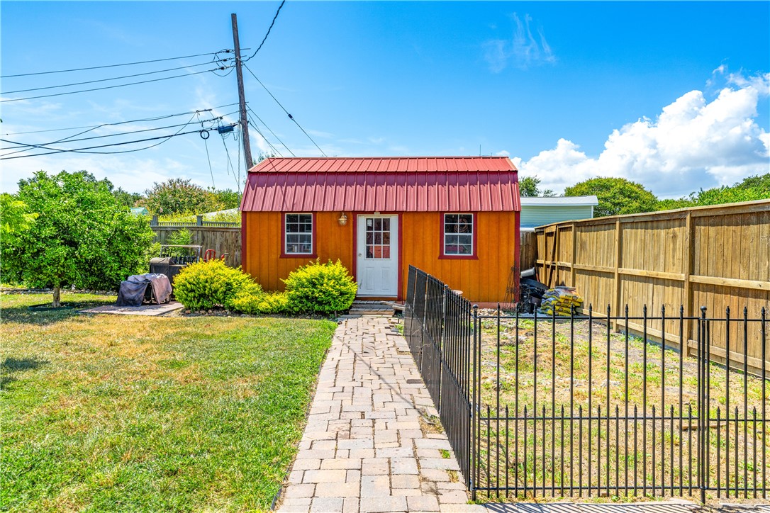 345 Doddridge St Property Photo 36