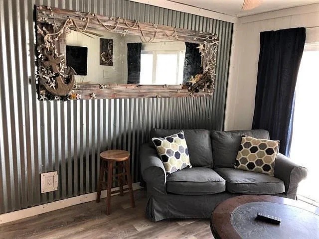 3938 Surfside Blvd 2345 Property Photo 4