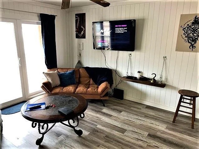 3938 Surfside Blvd 2345 Property Photo 6