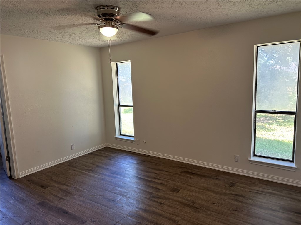 2616 El Camino Dr Property Photo 8