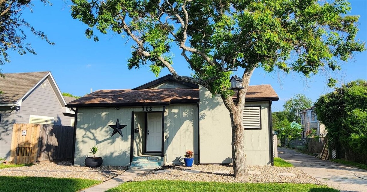 713 Atlantic St Property Photo 1