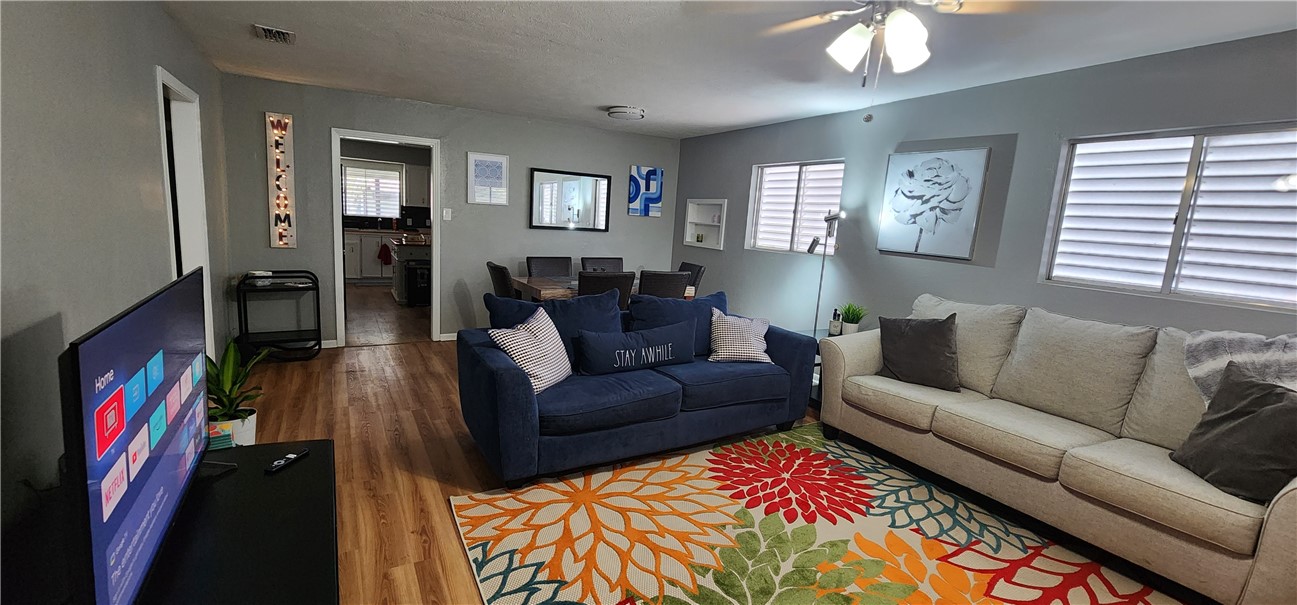 713 Atlantic St Property Photo 4