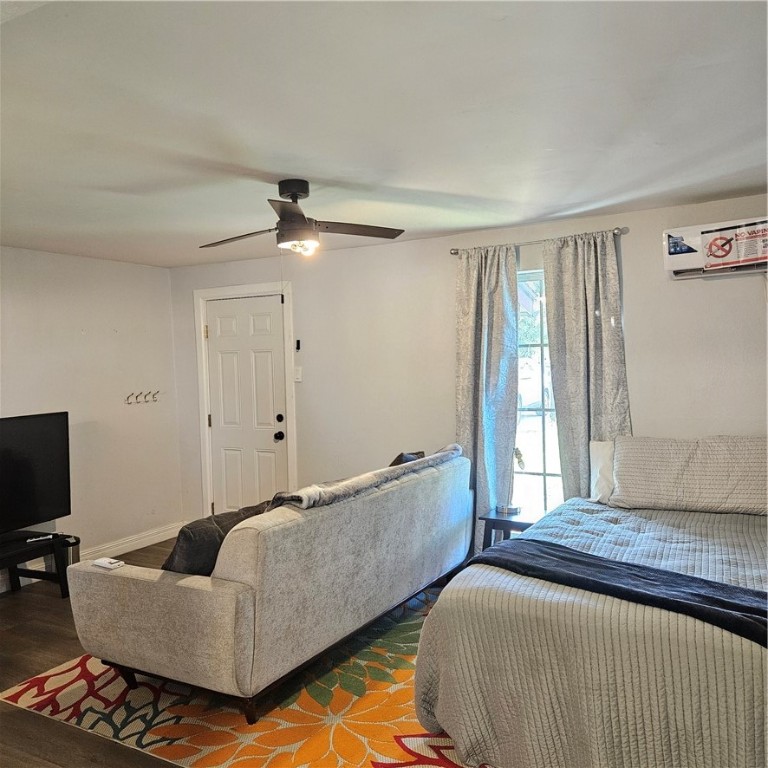 713 Atlantic St Property Photo 14